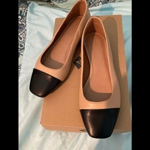 ASOS Beige and Black Flats / Size 7